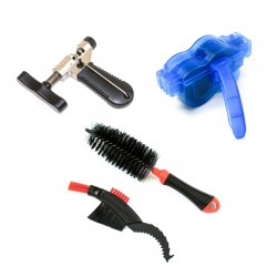 Bike chain cleaning kit